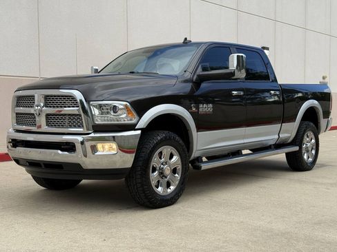 Used 2017 RAM 2500 Laramie AWD/4WD image 1