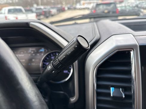 Used 2018 Ford F350 Lariat image 33