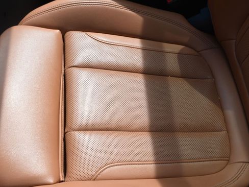 Used 2023 BMW 330e xDrive w/ M Sport Package image 12