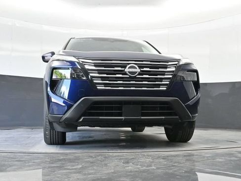 Used 2026 Nissan Rogue SV FWD image 57