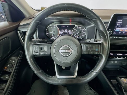 Used 2023 Nissan Rogue SV w/ SV Premium B Package AWD/4WD image 11