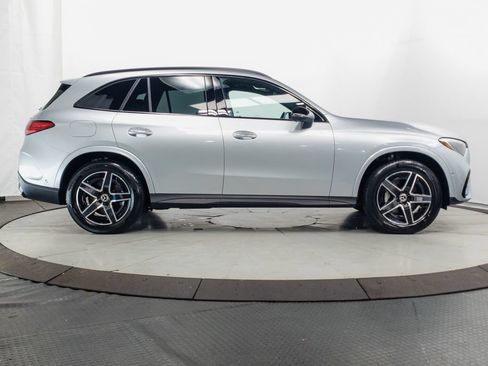 Used 2025 Mercedes-Benz GLC 350e 4MATIC w/ AMG Line image 29