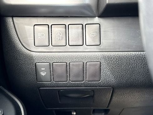 Used 2017 Toyota Highlander XLE AWD/4WD image 33