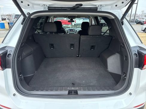 Used 2024 Chevrolet Equinox LT image 6