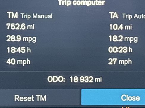 Used 2025 Volvo XC60 B5 Plus image 22