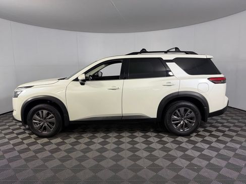 Used 2023 Nissan Pathfinder SV FWD image 11