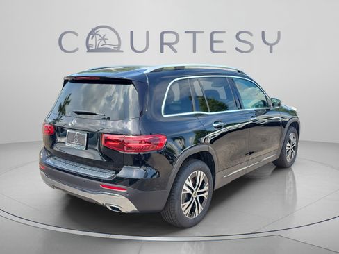 Certified 2026 Mercedes-Benz GLB 250 image 3