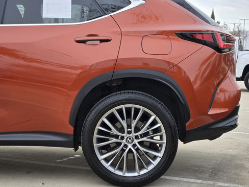Used 2022 Lexus NX 350h AWD image 16