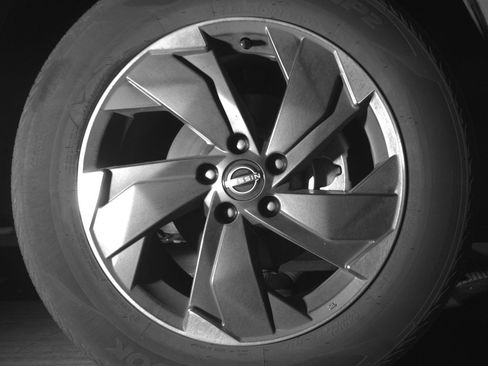 Used 2025 Nissan Rogue SV AWD/4WD image 13