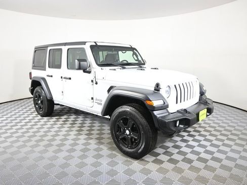 Used 2019 Jeep Wrangler Unlimited Sport S image 9