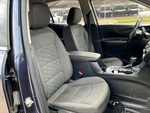 Used 2018 Chevrolet Equinox LT FWD image 9
