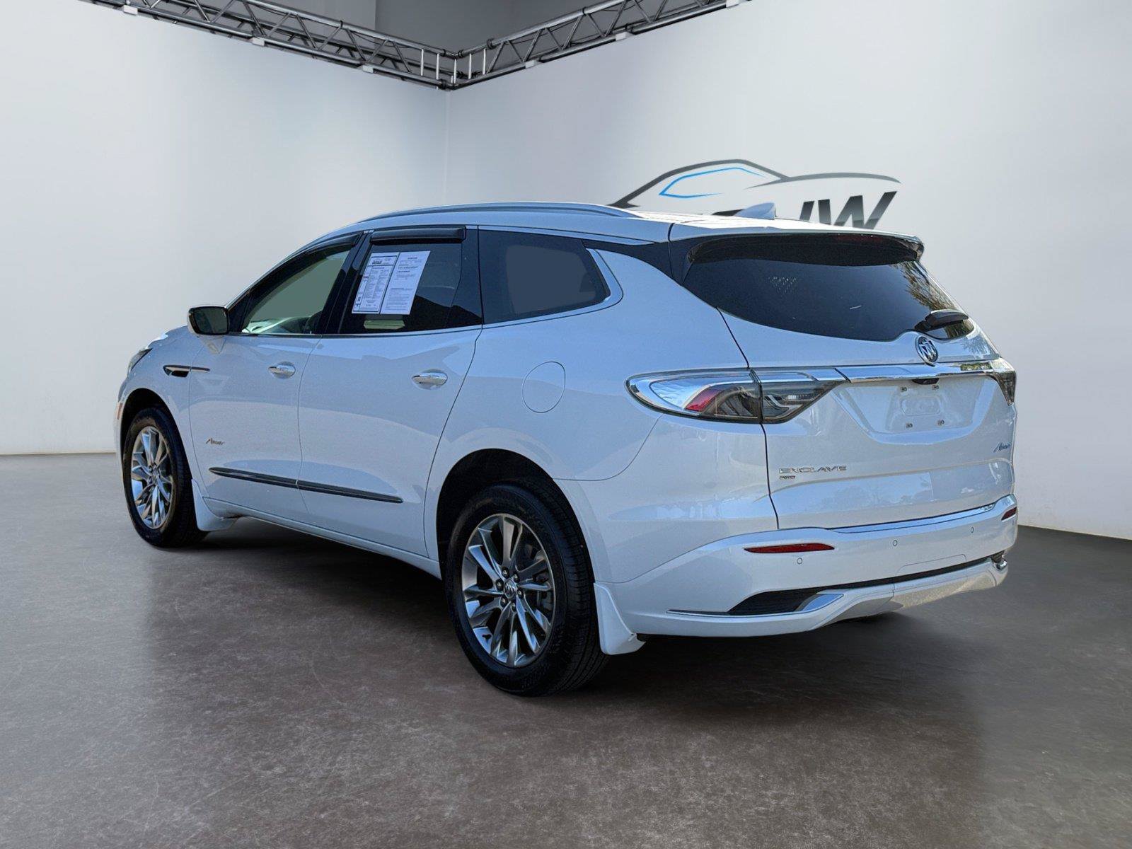 Used 2023 Buick Enclave Avenir w/ Trailering Package, 5000 lbs. AWD/4WD image 5