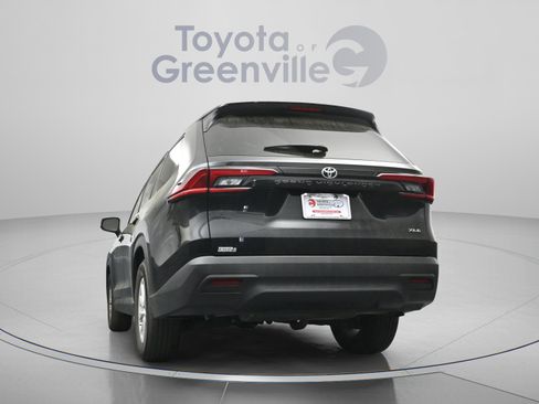 Certified 2025 Toyota Grand Highlander FWD image 12