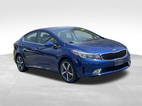 Used 2017 Kia Forte EX FWD image 3
