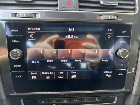 Used 2019 Volkswagen Golf Alltrack SE image 17