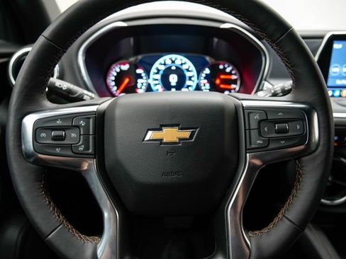 Used 2022 Chevrolet Blazer Premier w/ Enhanced Convenience Package AWD/4WD image 32