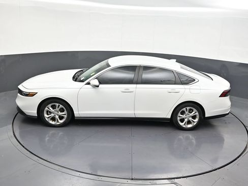 Used 2023 Honda Accord LX image 16