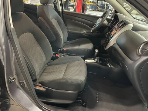 Used 2016 Nissan Versa SV image 16