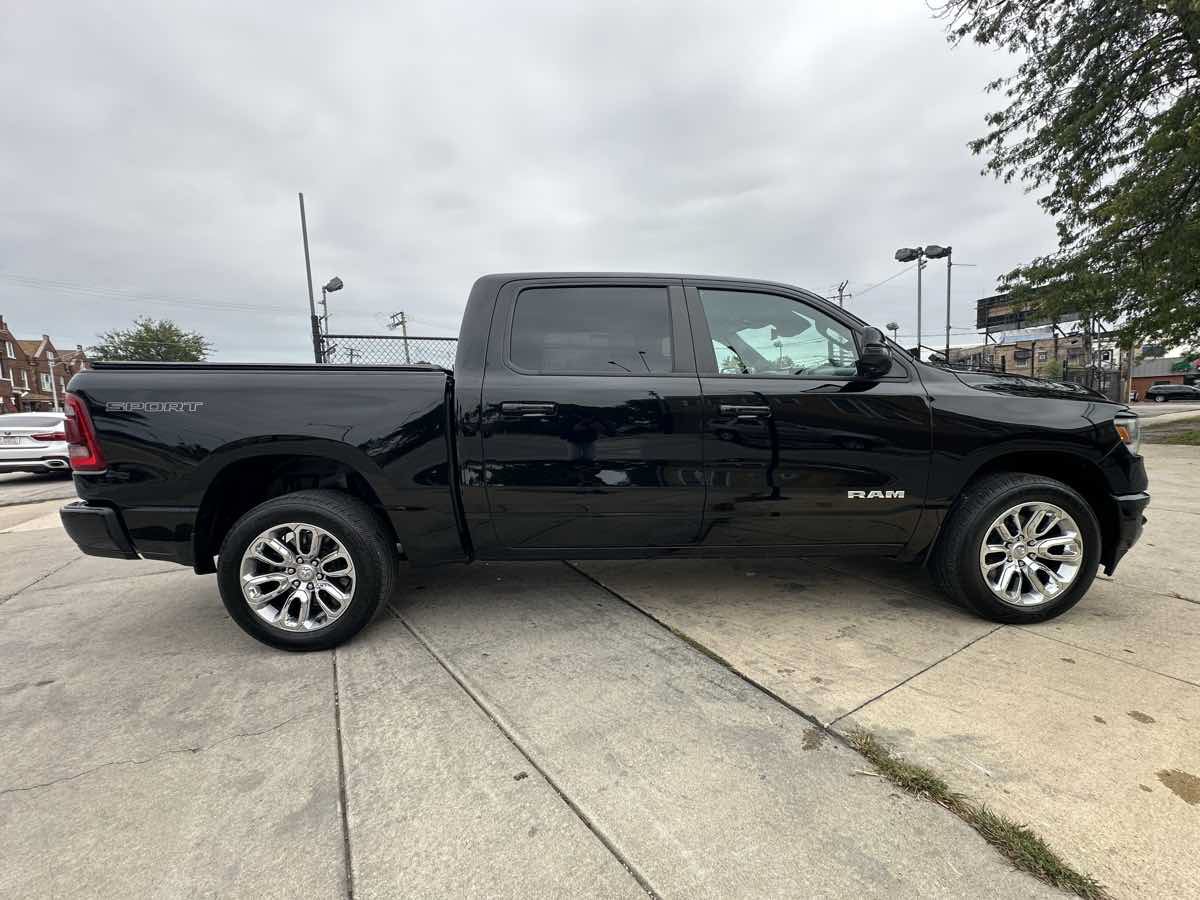 Used 2023 RAM 1500 Laramie AWD/4WD image 4