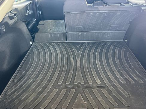 Certified 2024 Toyota Prius Prime SE image 12