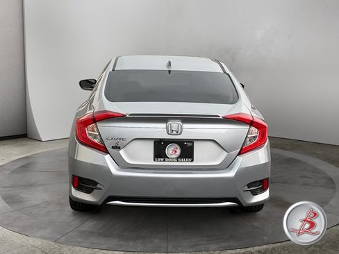 Used 2019 Honda Civic EX image 6