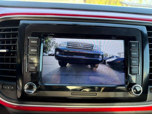 Used 2012 Volkswagen Beetle 2.5 image 16