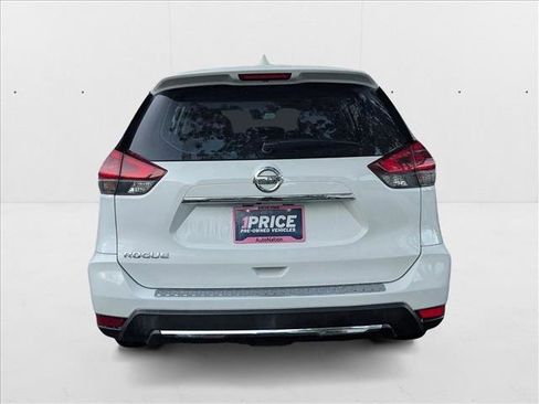 Used 2018 Nissan Rogue S image 7