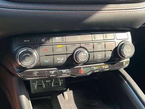 Used 2023 Dodge Durango R/T AWD/4WD image 16