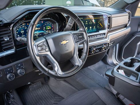 Used 2024 Chevrolet Silverado 2500 LT image 16