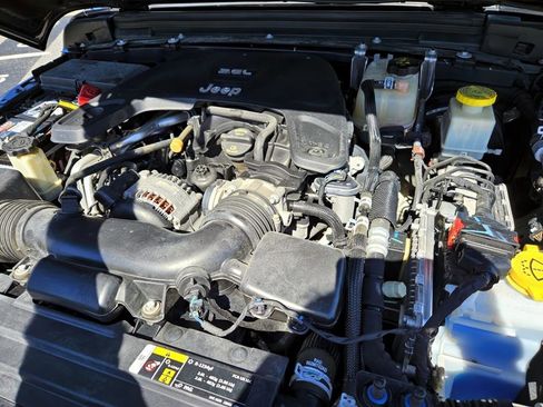 Used 2020 Jeep Gladiator Rubicon image 17