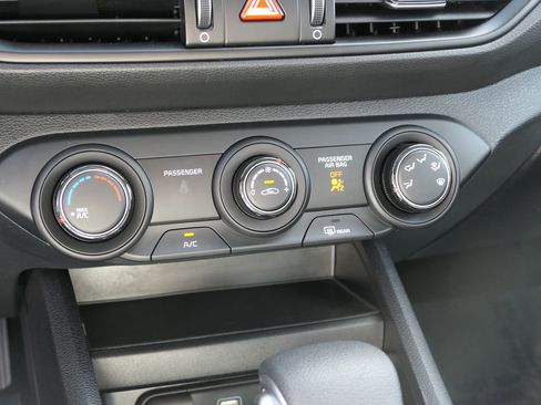 Used 2024 Kia Forte LXS w/ LXS Technology Package image 20