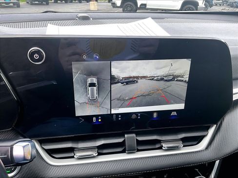 Used 2025 Chevrolet Equinox LT w/ Convenience Package II image 18