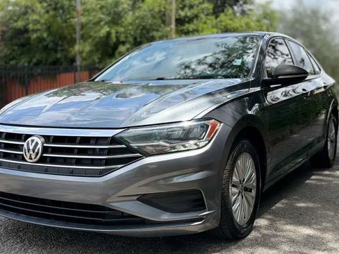 Used 2019 Volkswagen Jetta S w/ Driver Assistance Package FWD image 3