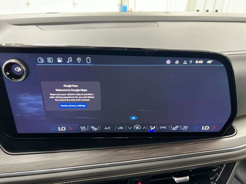 New 2026 Chevrolet Suburban Premier AWD/4WD image 15