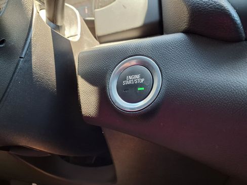 Used 2024 GMC Terrain SLE AWD/4WD image 14