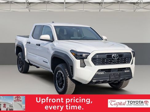 Used 2024 Toyota Tacoma TRD Off-Road AWD/4WD image 2