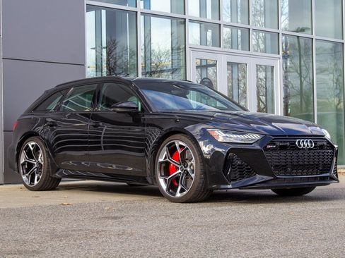 Used 2025 Audi RS 6 performance image 3