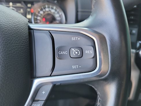 Used 2024 RAM 2500 Laramie AWD/4WD image 22