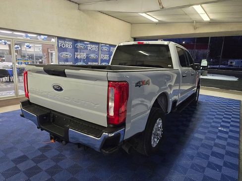 Used 2025 Ford F350 XLT image 6