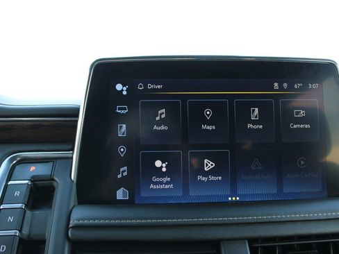 Used 2023 Chevrolet Suburban Premier image 53