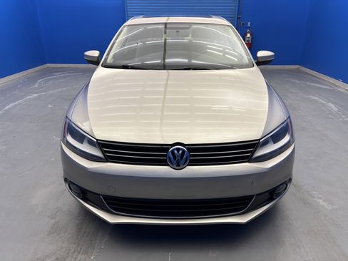 Used 2014 Volkswagen Jetta TDI FWD image 3