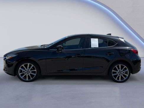 Used 2018 MAZDA MAZDA3 Touring image 6