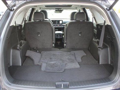 Used 2025 Kia Sorento SX image 27