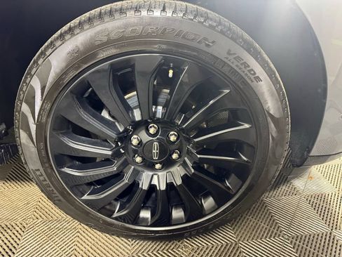 Certified 2023 Lincoln Navigator Black Label AWD/4WD image 12