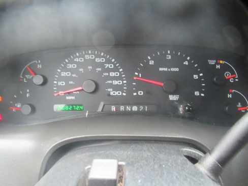 Used 2003 Ford F250 XLT AWD/4WD image 15