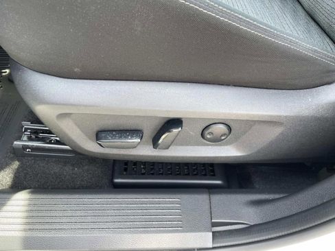 Used 2023 Nissan Rogue SV FWD image 15