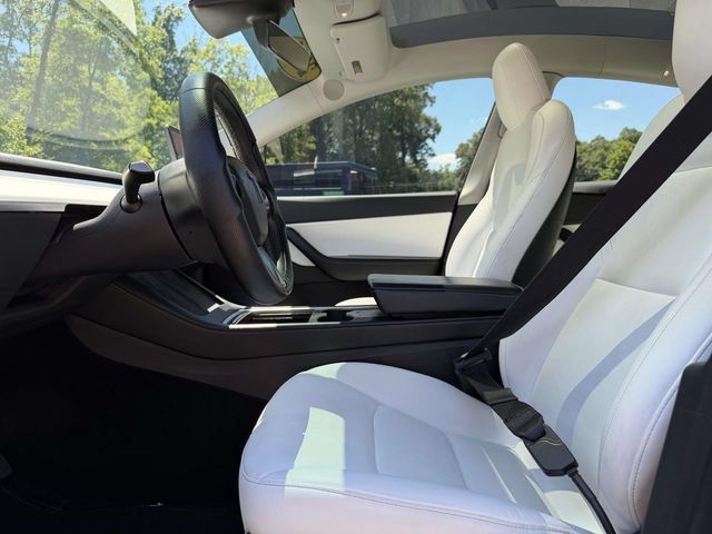 Used 2021 Tesla Model Y Long Range AWD/4WD image 14