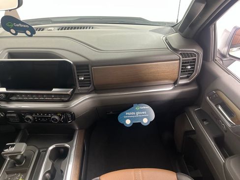 Certified 2024 Chevrolet Silverado 1500 High Country w/ Technology Package AWD/4WD image 14