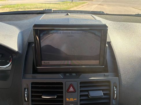 Used 2010 Mercedes-Benz C 300 Sedan image 49