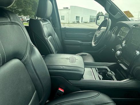 Used 2024 RAM 1500 Limited AWD/4WD image 10